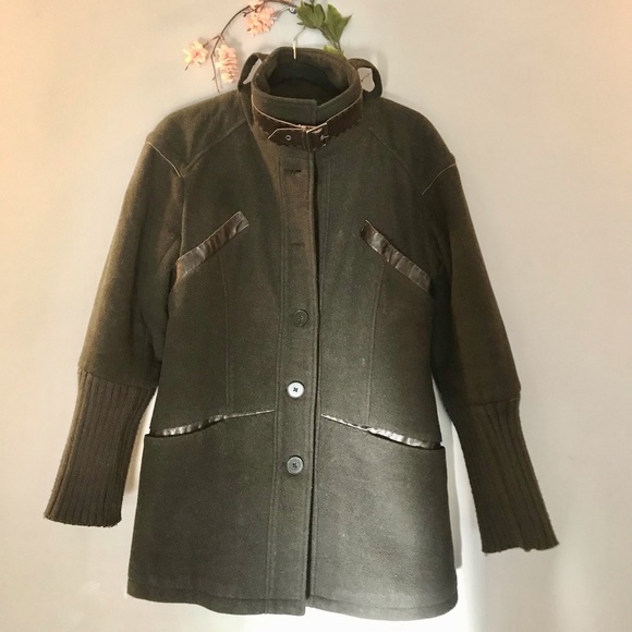 Wool jacket | leather details | Winter coat | Wool Coat | Olive Green - Picture 2 of 9